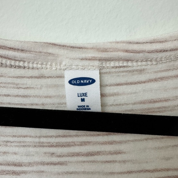 Old Navy Top - Picture 3 of 3